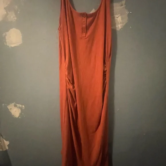 Heart and Hips Elegant Rust Sleeveless Dress - Picture 2 of 5